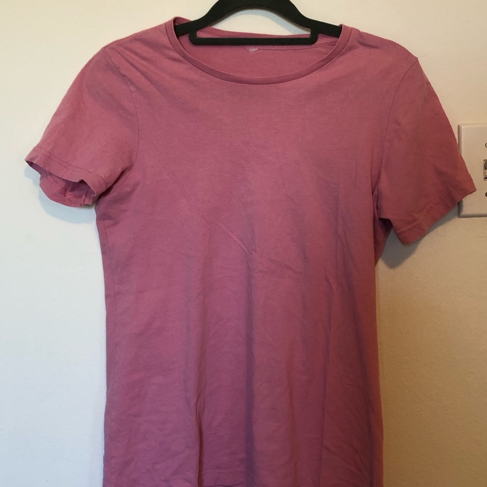 Basic pink tee (small) - Picture 2 of 3